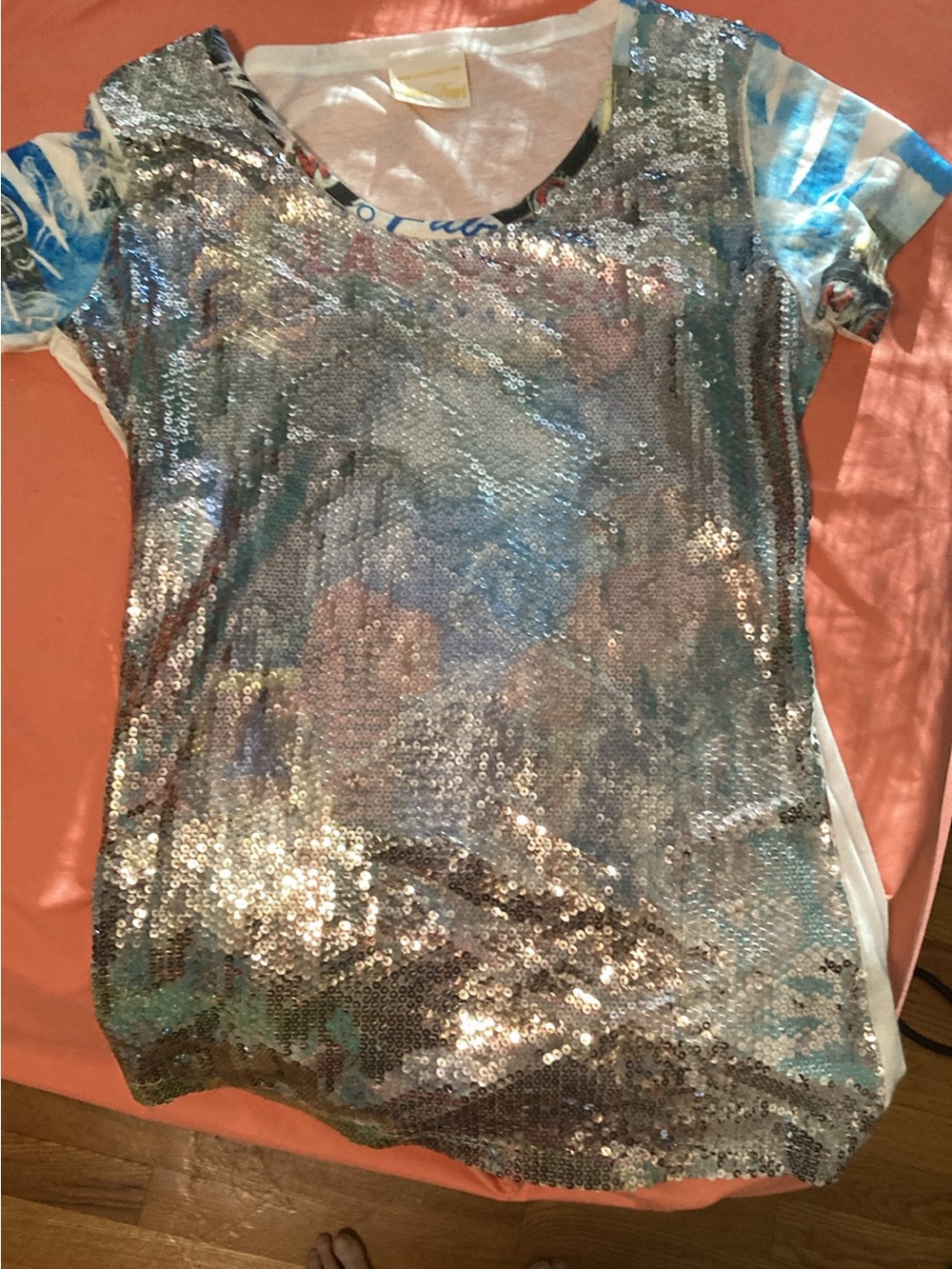 Women's Short Sleeve Sequin Front Tee - Silver Golden Nugget Resort Vintage